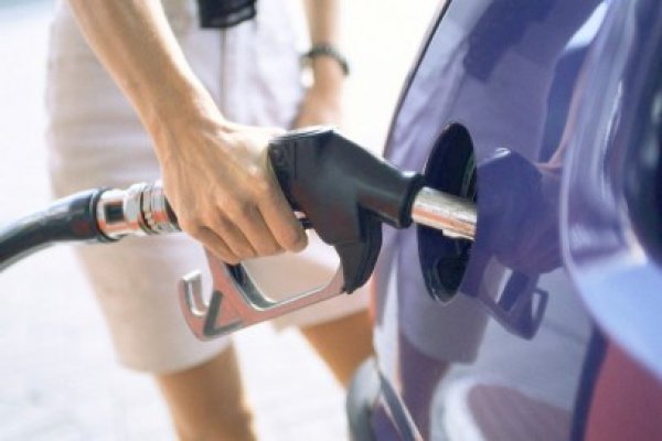 Petrom a scumpit semnificativ benzina şi motorina